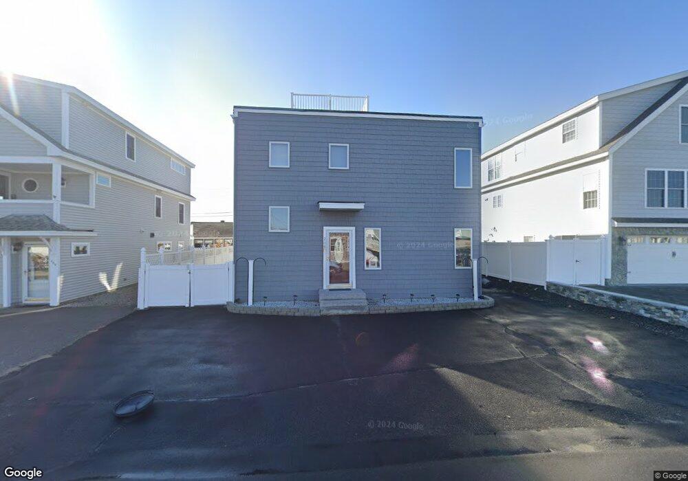 208 Bristol St, Seabrook, NH 03874 - photo 1