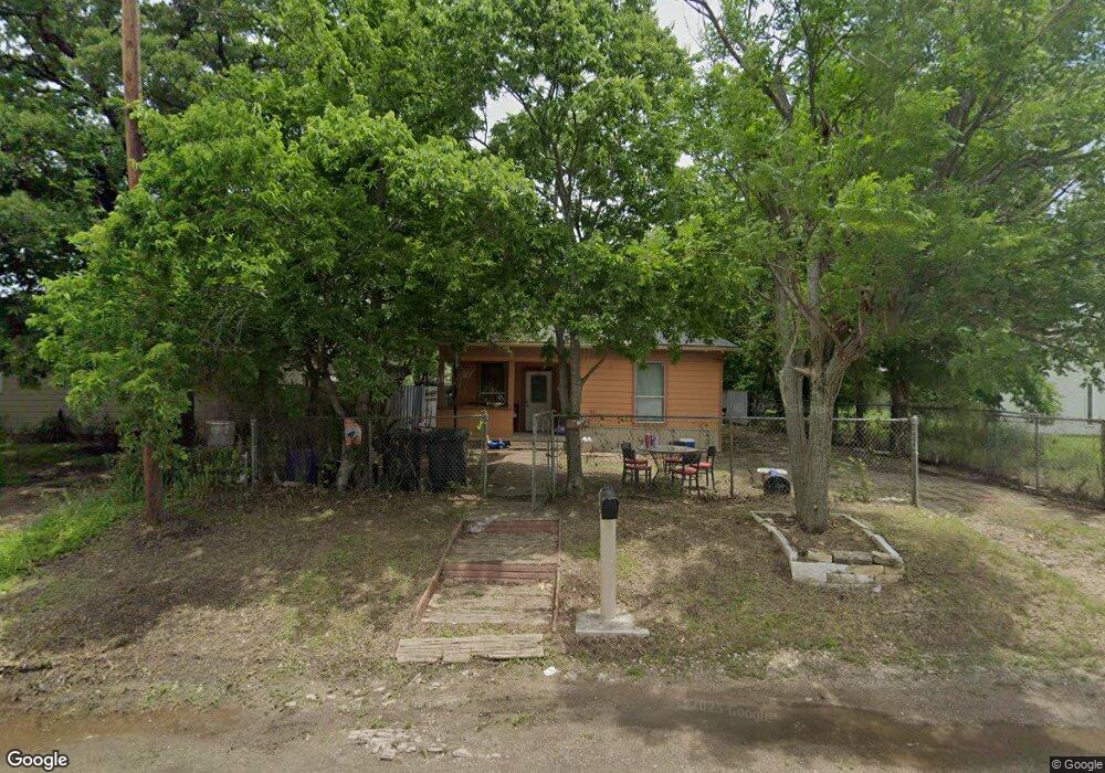 206 Elmira St, Cleburne, TX 76031 - photo 1