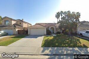 906 Crown Pointe Dr, Bakersfield, CA 93312