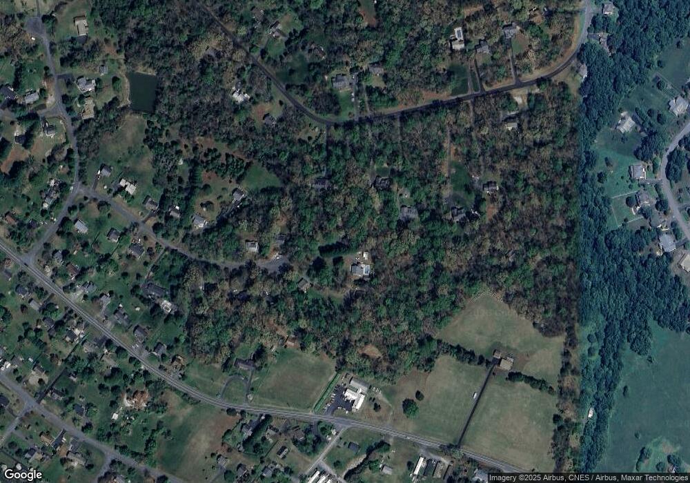 197 Hillcrest Dr, Ruckersville, VA 22968 - photo 1