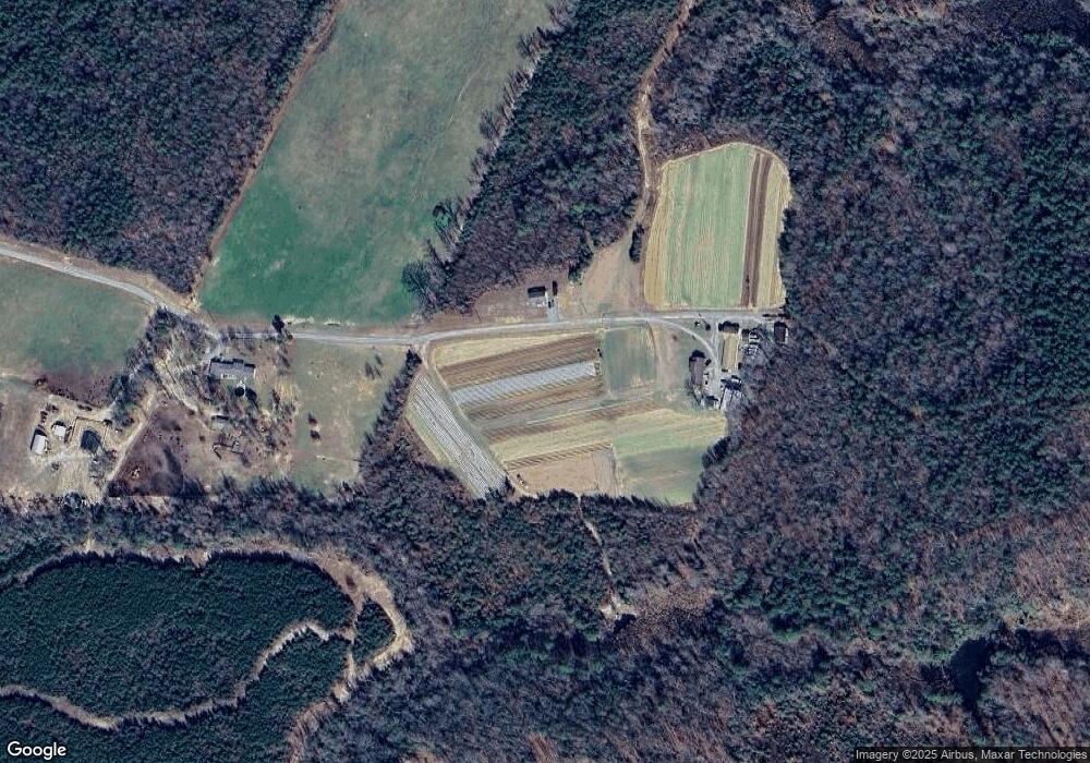 2554 Flat Iron Rd, Montross, VA 22520 - photo 1