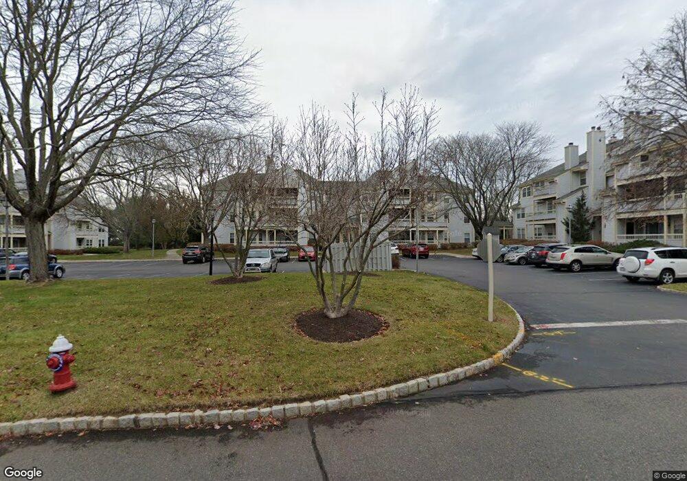 110 Lowell Ct unit 10, Princeton, NJ 08540 - photo 1