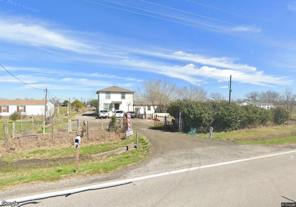 719 Fm 360 Rd, Beasley, TX 77417 - photo 1