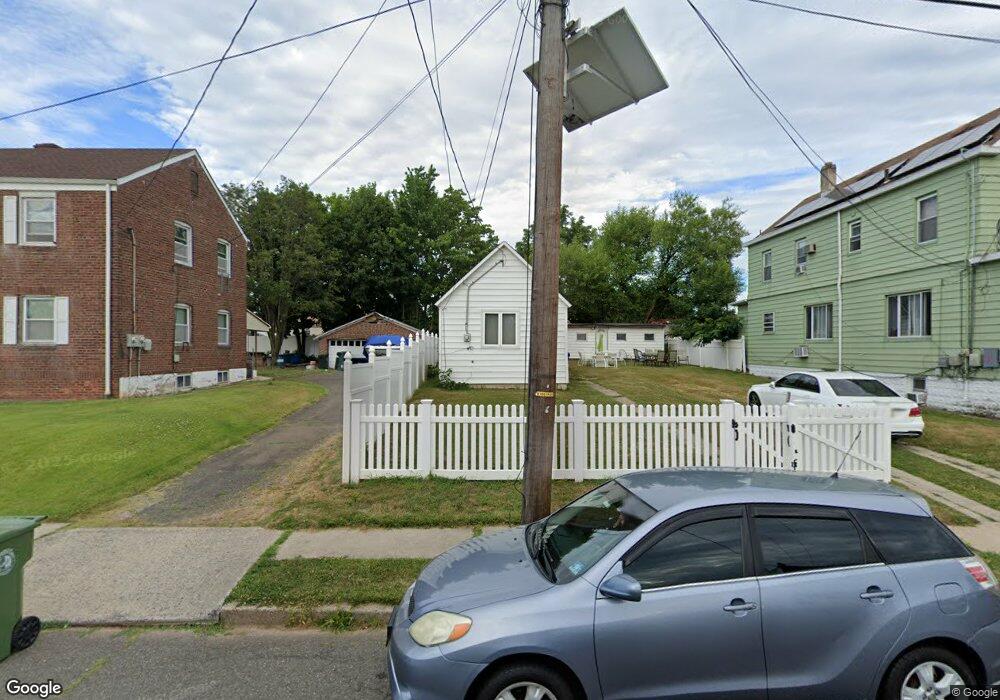 720 Lee St, Perth Amboy, NJ 08861 - photo 1