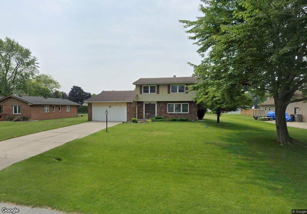 17578 Biscayne Dr, South Bend, IN 46635 - photo 1