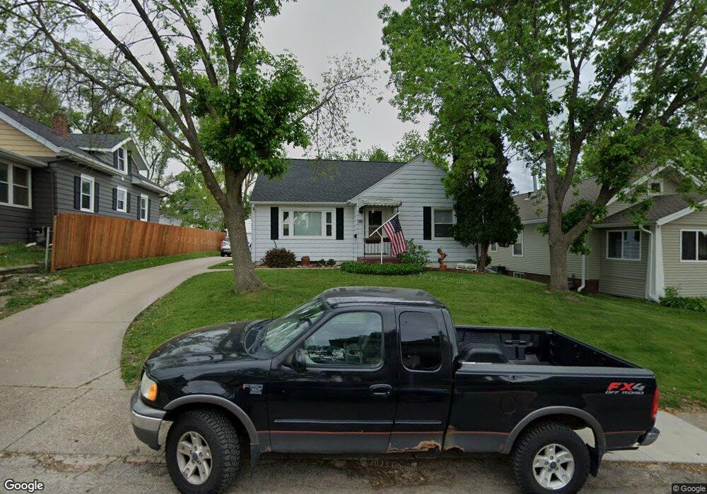 1927 Higley Ave SE, Cedar Rapids, IA 52403 - photo 1