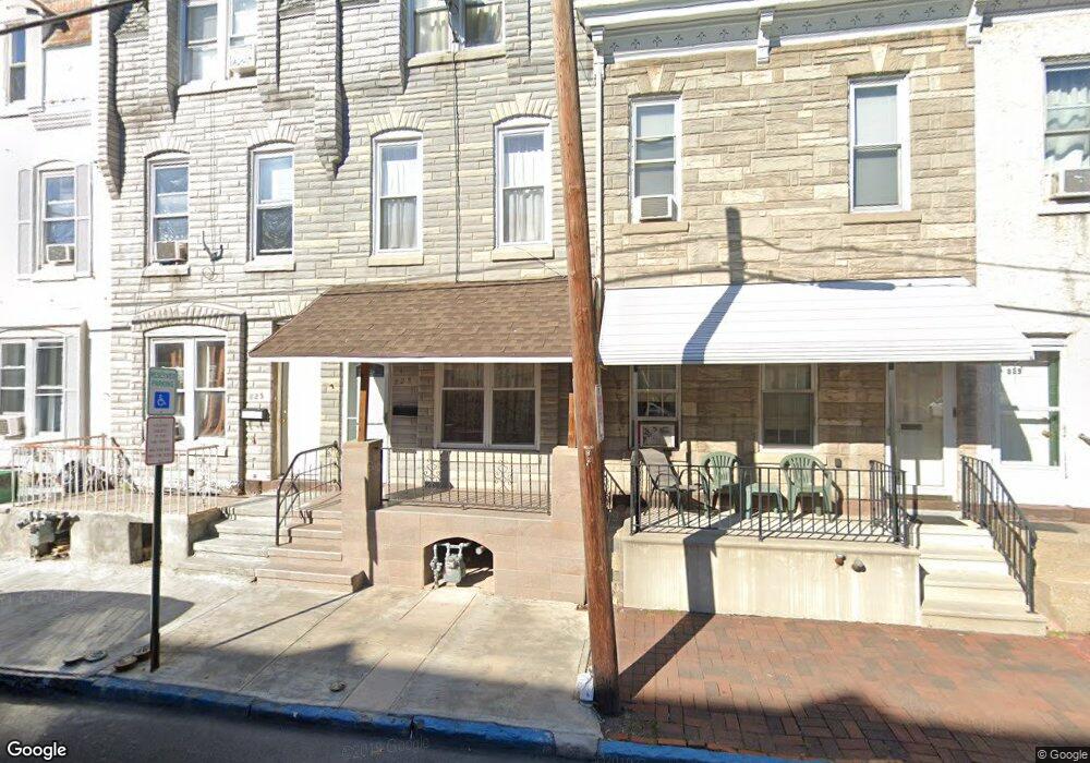 825 Greenwich St, Reading, PA 19601 - photo 1