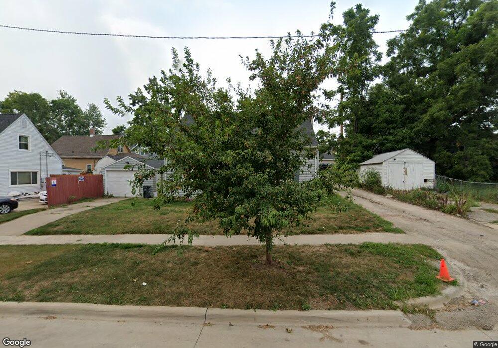 1205 B Ave NW, Cedar Rapids, IA 52405 - photo 1