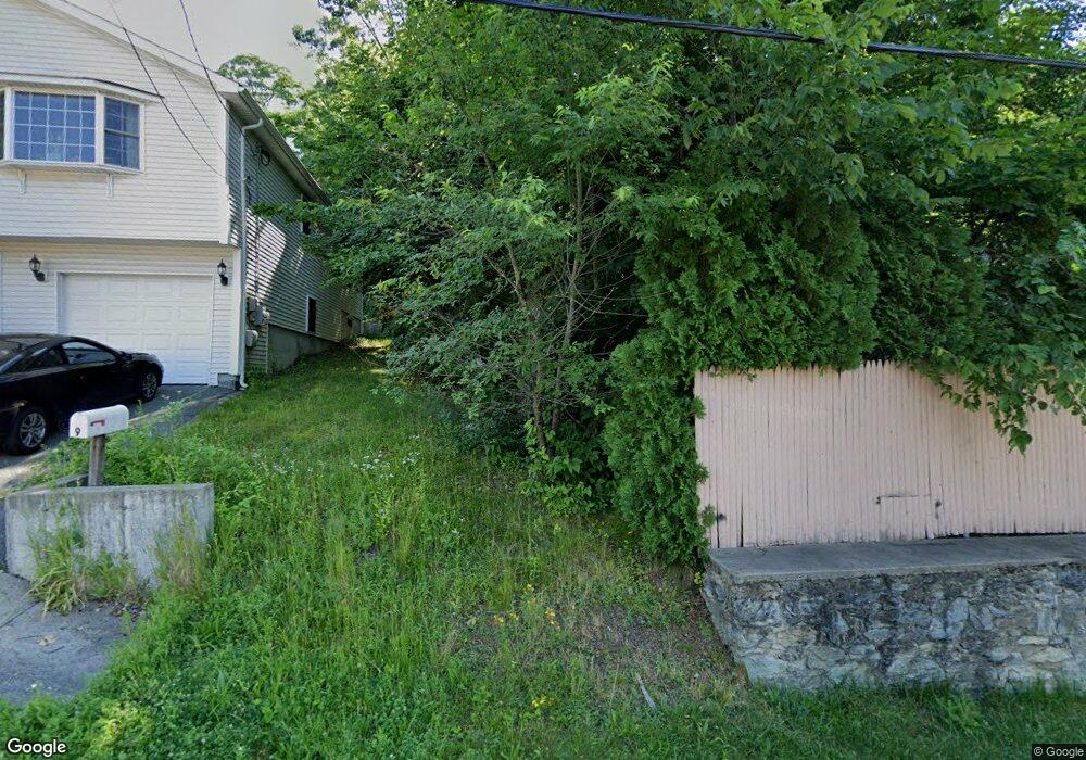 5 Case Ln, Providence, RI 02909 - photo 1