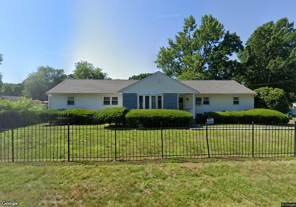 91 E Morningside St, Bloomfield, CT 06002 - photo 1