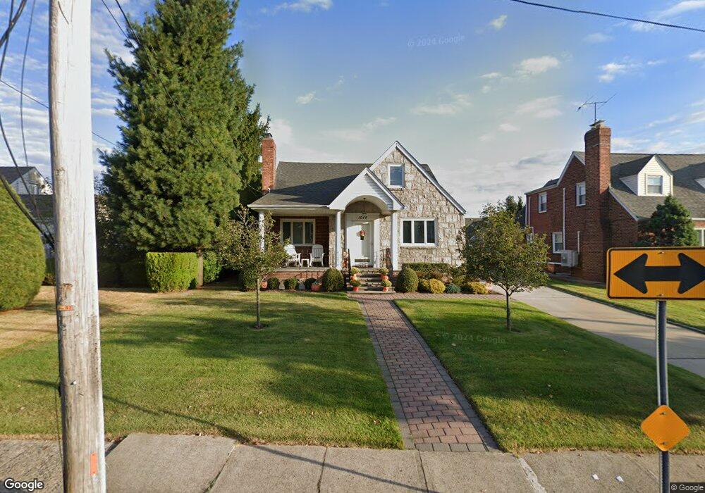 1054 Tulip Ave, Franklin Square, NY 11010 - photo 1