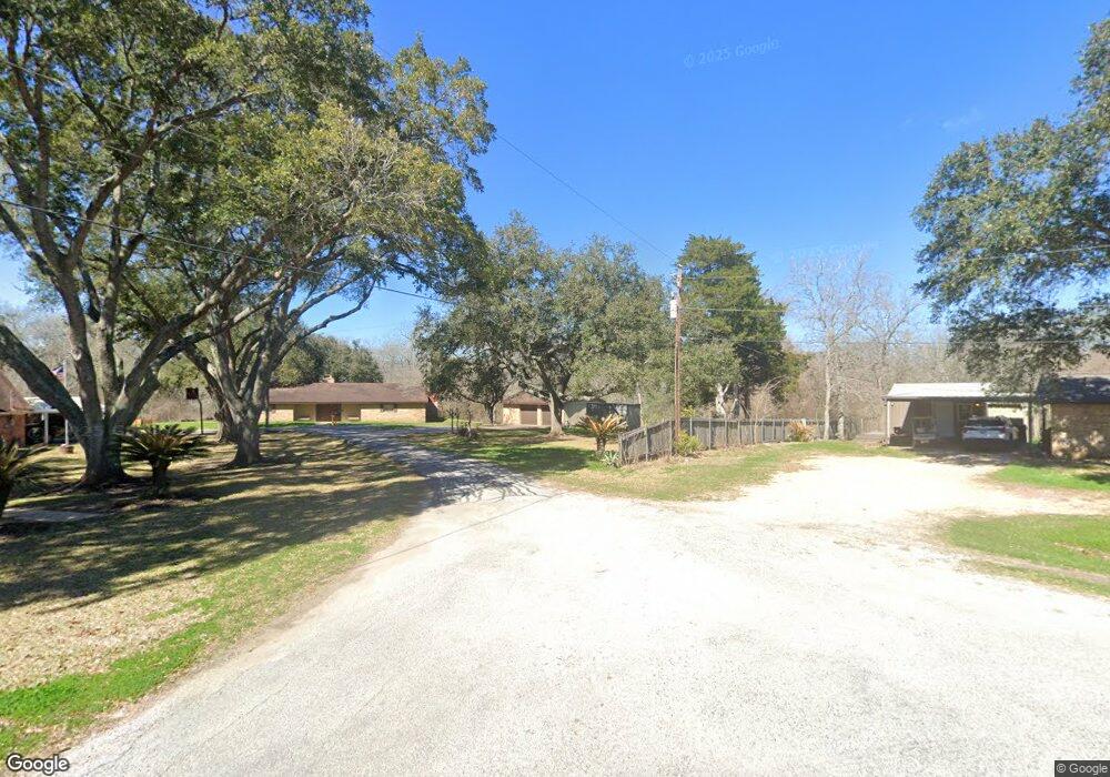 2002 Twin Oaks St, East Bernard, TX 77435 - photo 1