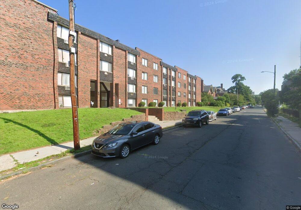 31 Gillett St unit 206, Hartford, CT 06105 - photo 1