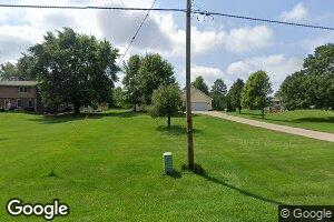 230 E Lake Shore Dr, Edelstein, IL 61526