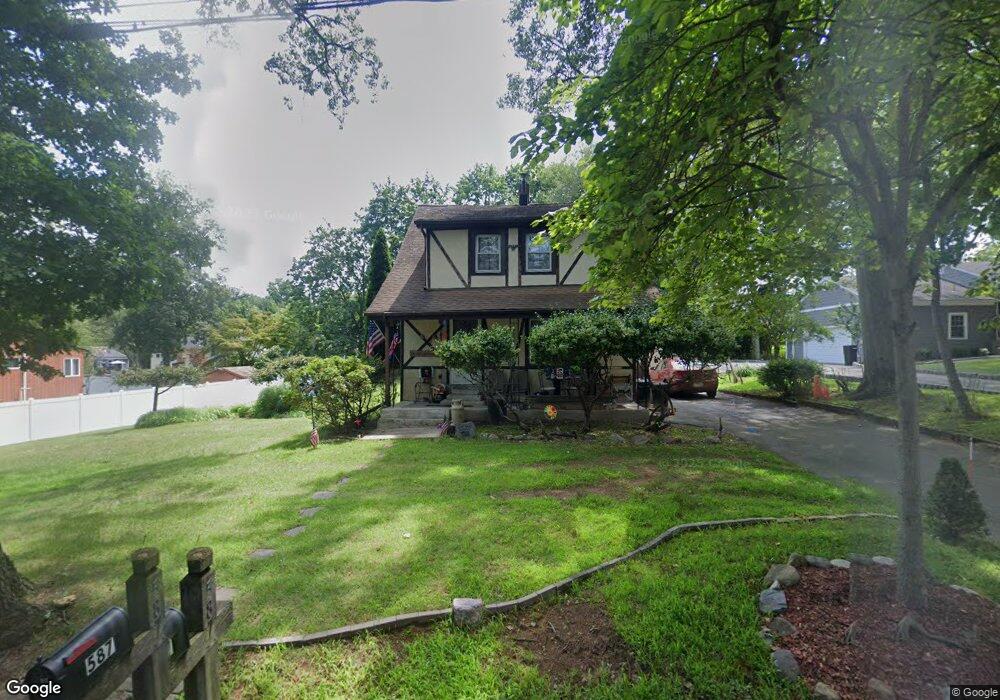 587 Echo Glen Ave, Rivervale, NJ 07675 - photo 1