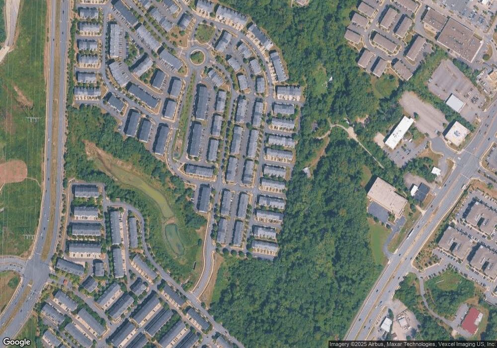 14636 Crossfield Way unit 211A, Woodbridge, VA 22191 - photo 1