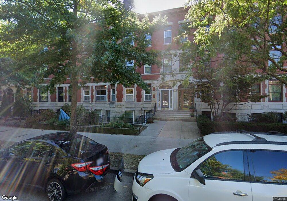 1867 Beacon St unit 4, Brookline, MA 02445 - photo 1