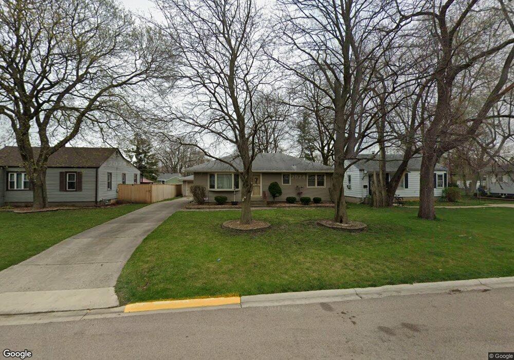 537 N Westlawn Ave, Aurora, IL 60506 - photo 1