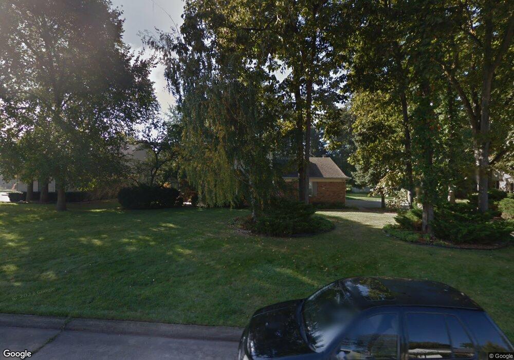 8199 Thorntree Ct, Grosse Ile, MI 48138 - photo 1