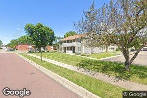 142 Bunting Ln, Mankato, MN 56001