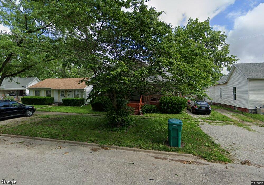 1004 Shelby Ave, Mattoon, IL 61938 - photo 1