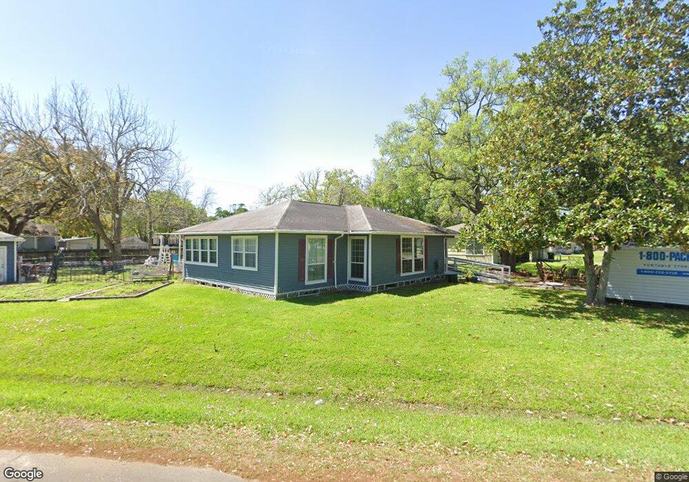 3224 14th St, Bay City, TX 77414 - photo 1