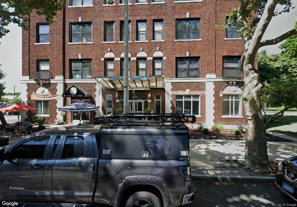 881 Lafayette Blvd unit C1, Bridgeport, CT 06604 - photo 1