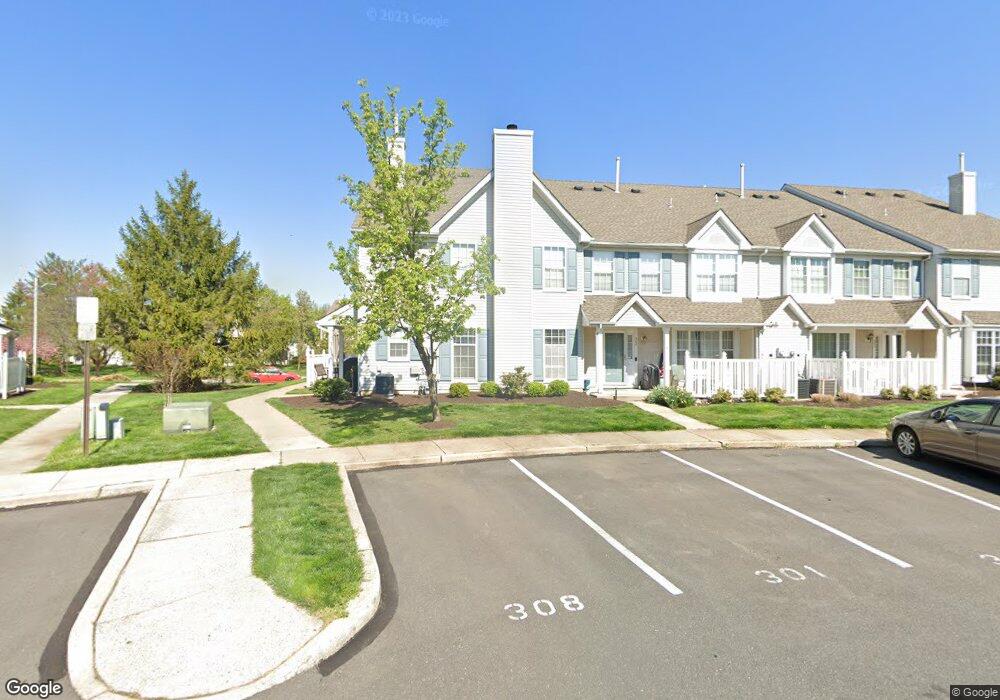 307 Oliphant Ln, Mount Laurel, NJ 08054 - photo 1