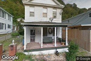 44 Pine St, Logan, WV 25601