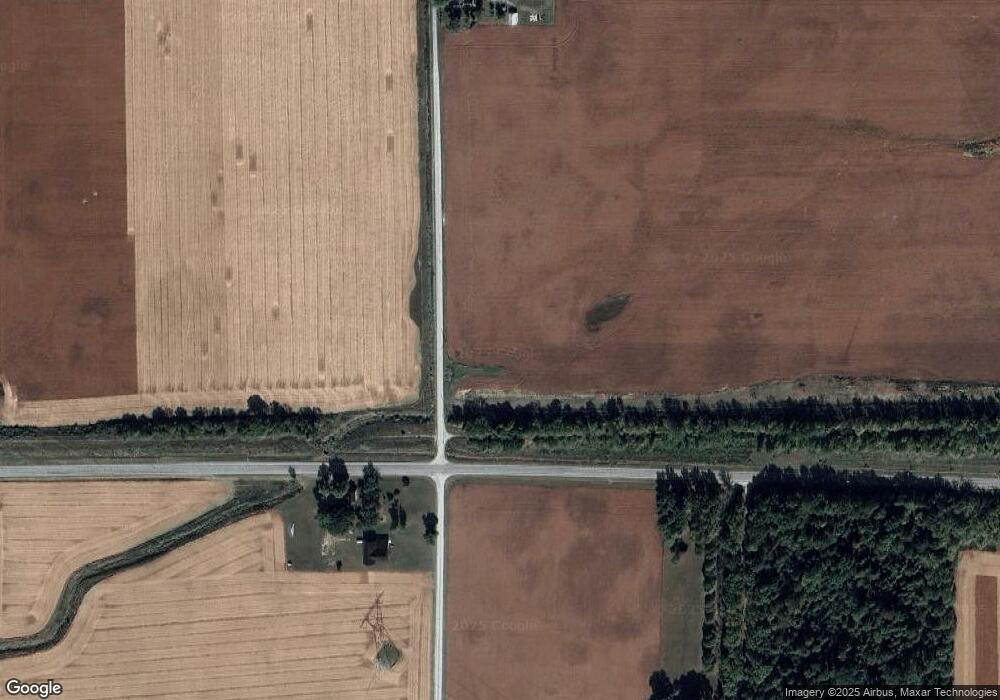 6067 N Meridian Rd, Uniondale, IN 46791 - photo 1