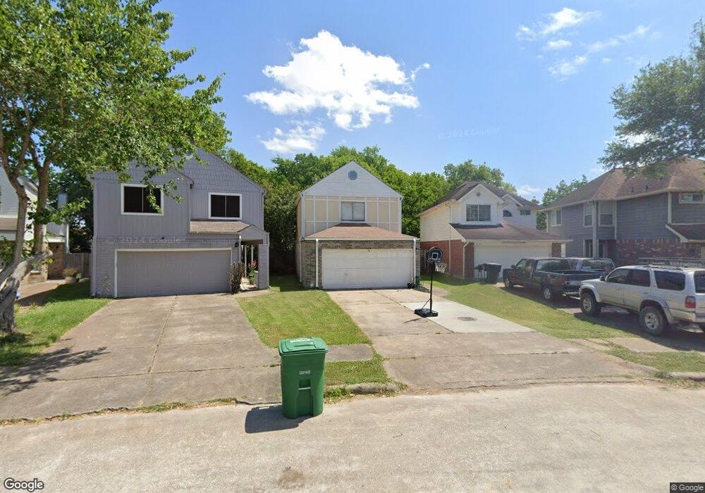 9339 Kingsflower Cir, Houston, TX 77075 - photo 1