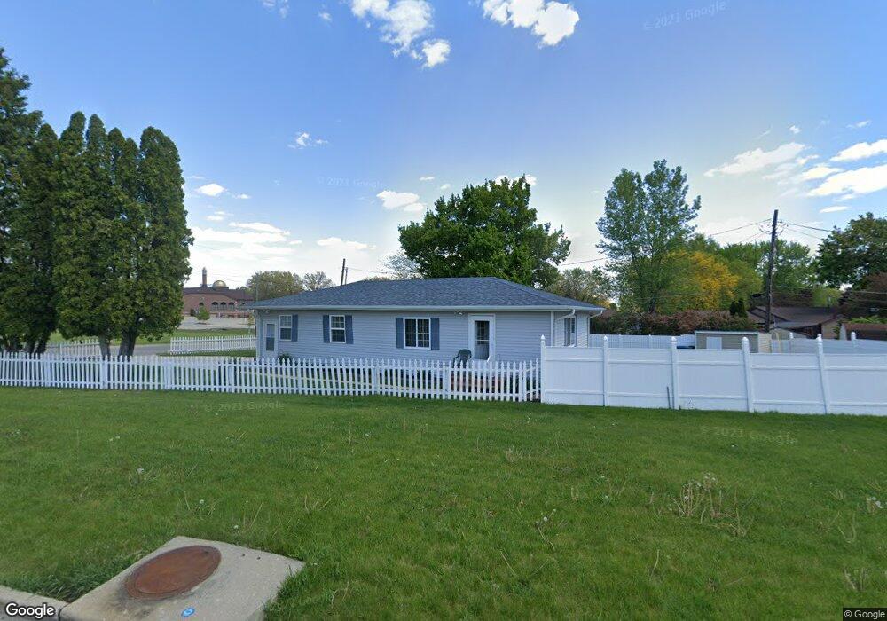 2215 Sager Ave, Waterloo, IA 50701 - photo 1