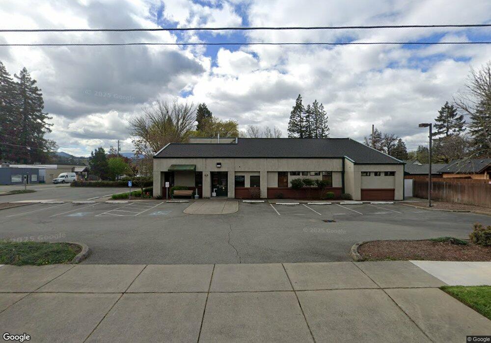 201 SW L St, Grants Pass, OR 97526 - photo 1