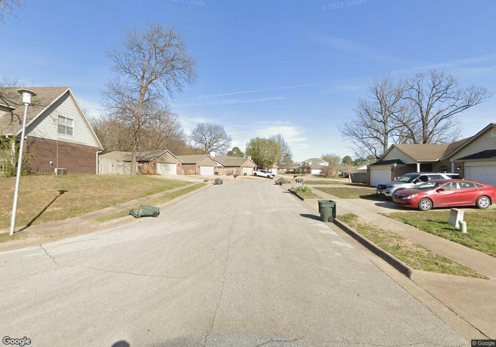 640 W Marigold St, Springdale, AR 72764 - photo 1