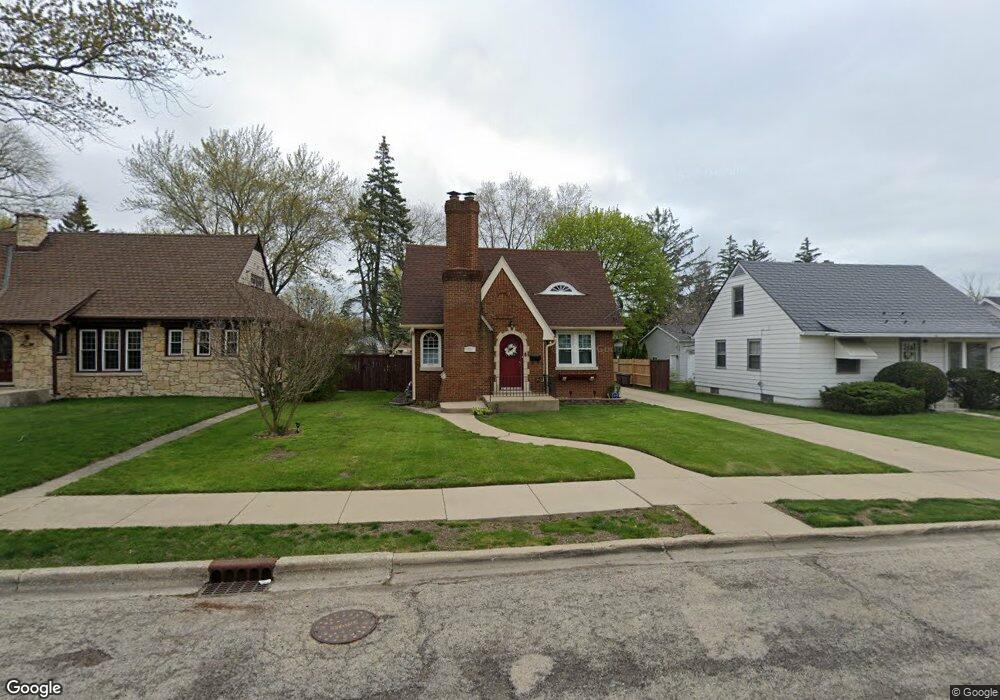 301 Burton St, Waukegan, IL 60085 - photo 1