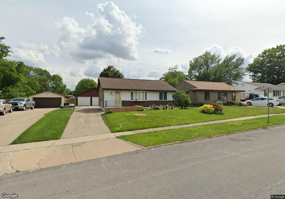 2705 E Douglas Ave, Des Moines, IA 50317 - photo 1