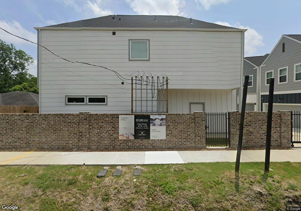 412 E Neyland St unit D, Houston, TX 77022 - photo 1