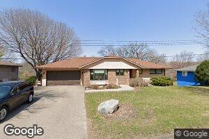 16020 Dawn Dr, Minnetonka, MN 55345