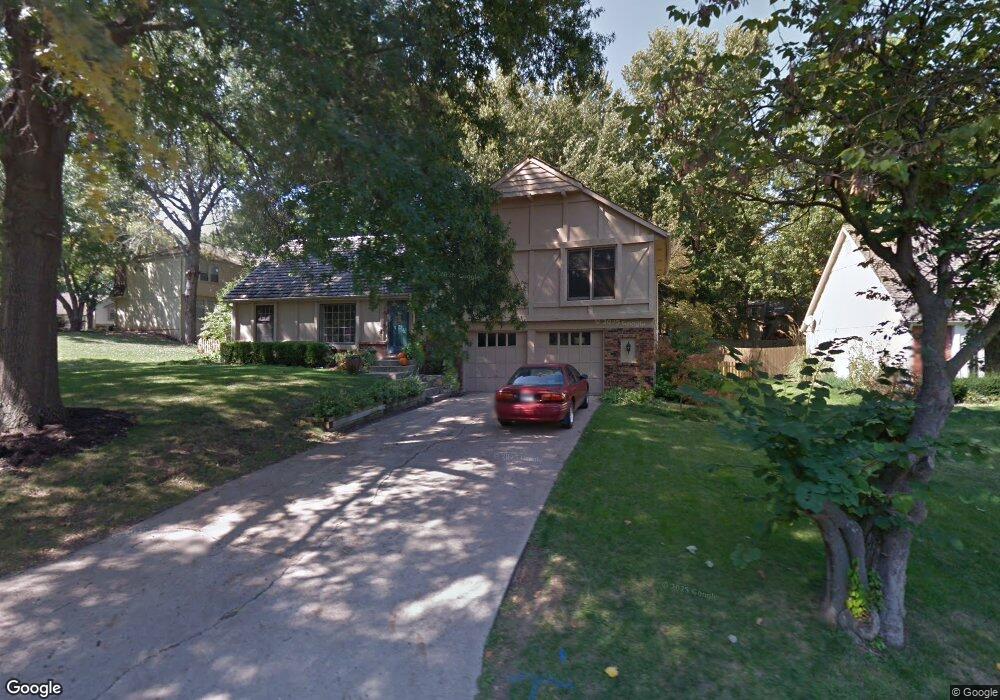 13218 W 77th St, Shawnee, KS 66216 - photo 1