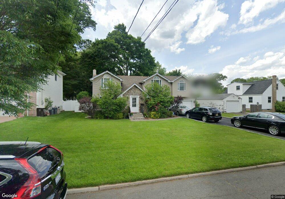 697 Gerald St, Paramus, NJ 07652 - photo 1