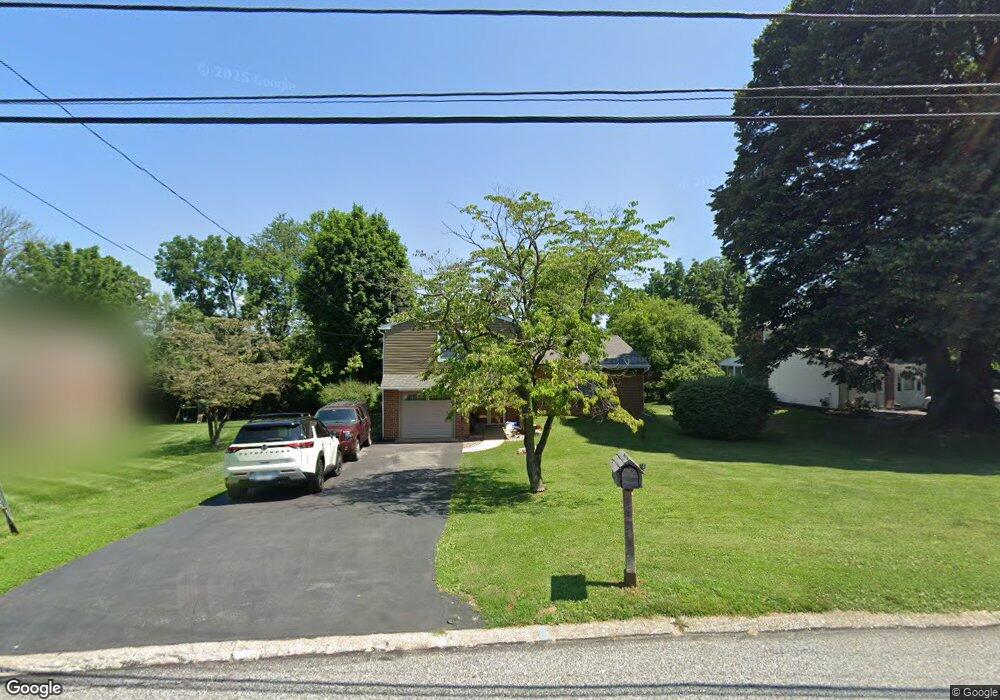 1 Deer Run Ln, Malvern, PA 19355 - photo 1