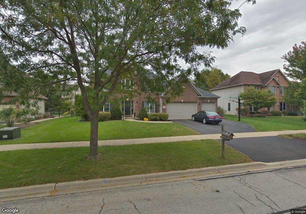 340 Robinson Way, Batavia, IL 60510 - photo 1