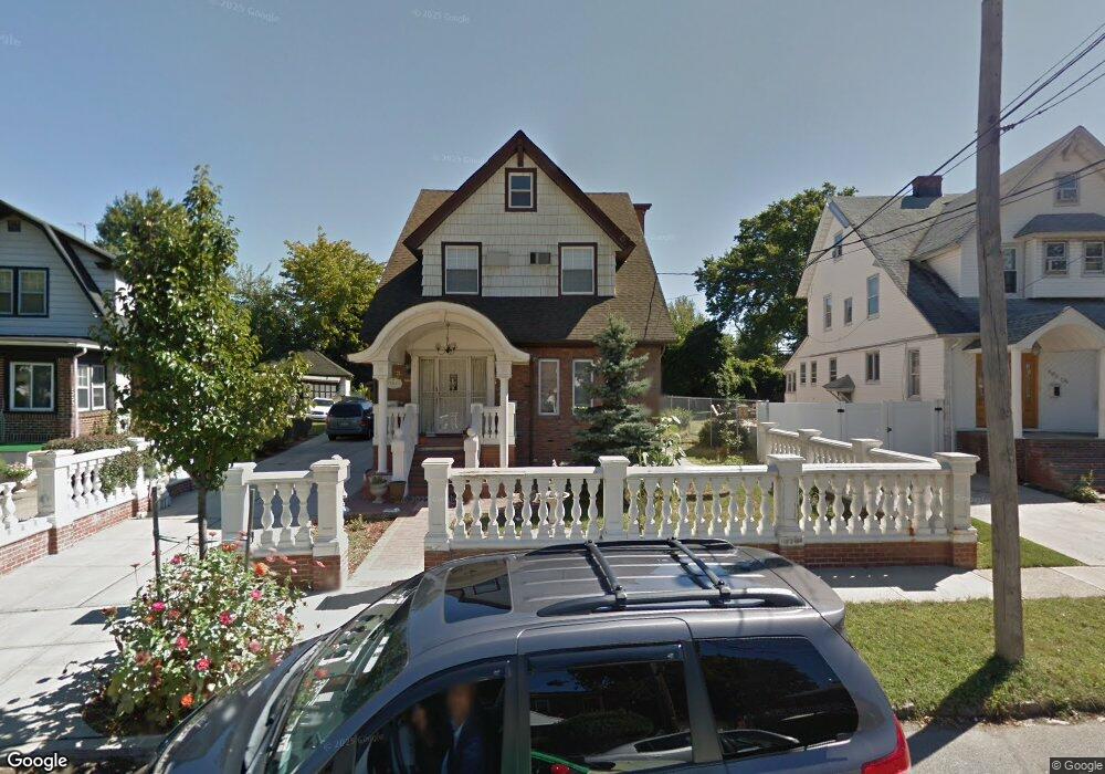 19810 Carpenter Ave, Hollis, NY 11423 - photo 1