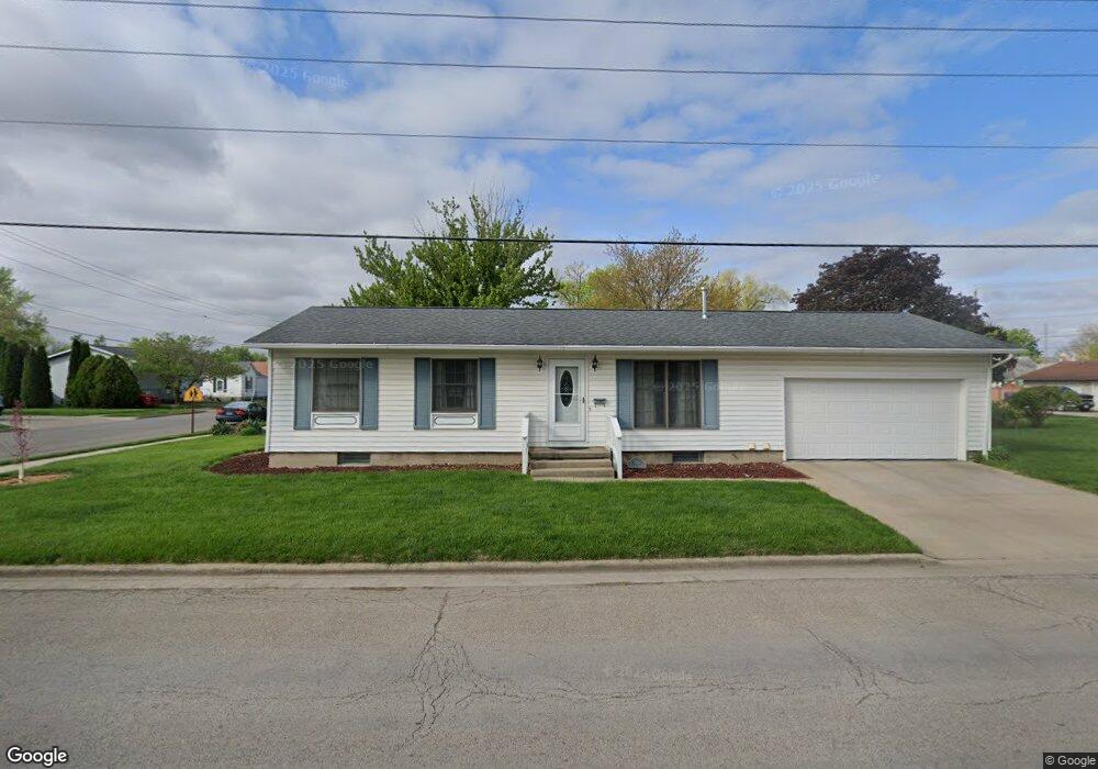 329 N Sherman St, Lincoln, IL 62656 - photo 1