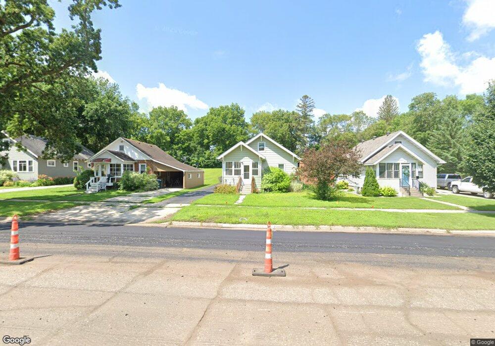 715 N Broadway, Fergus Falls, MN 56537 - photo 1