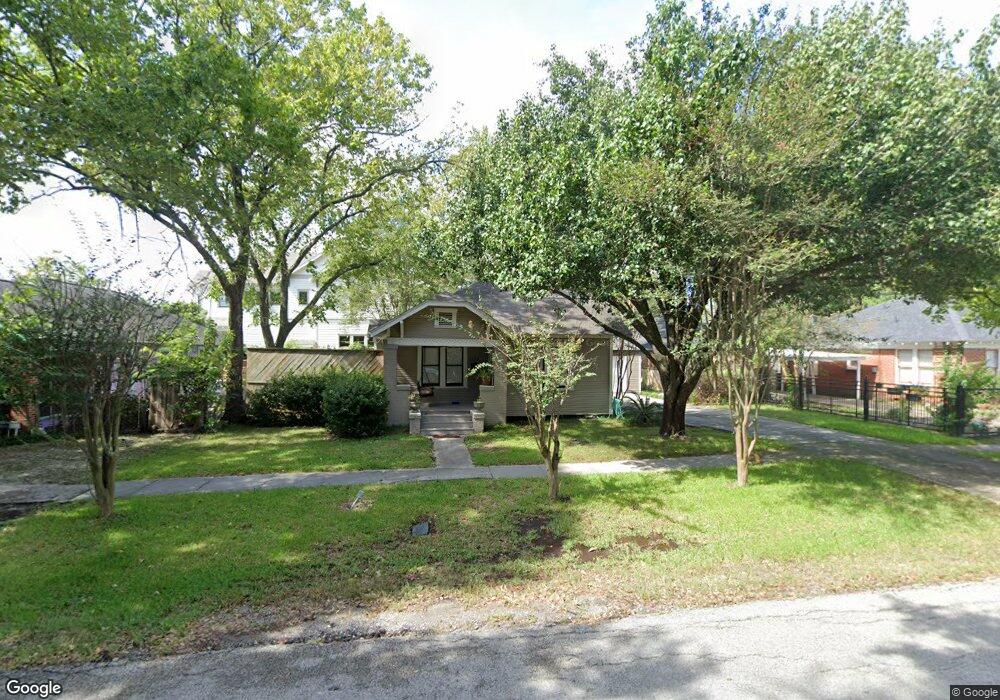 1305 Beverly St, Houston, TX 77008 - photo 1