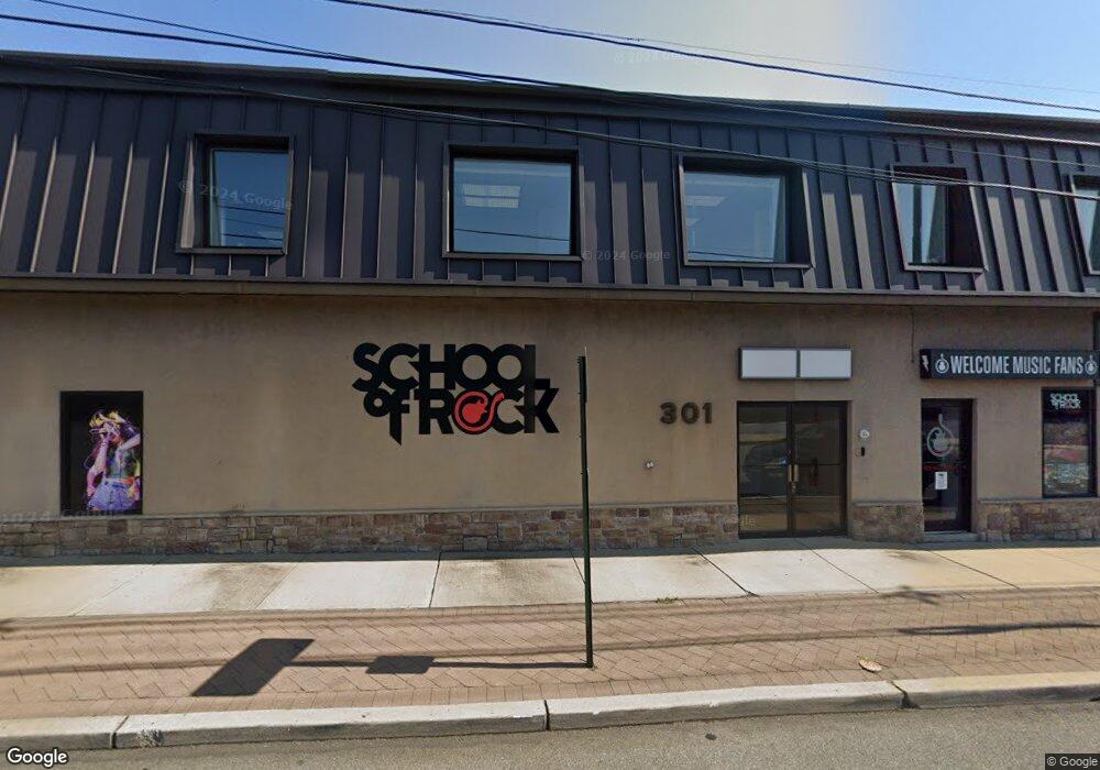 301 Hoboken Rd, Carlstadt, NJ 07072 - photo 1