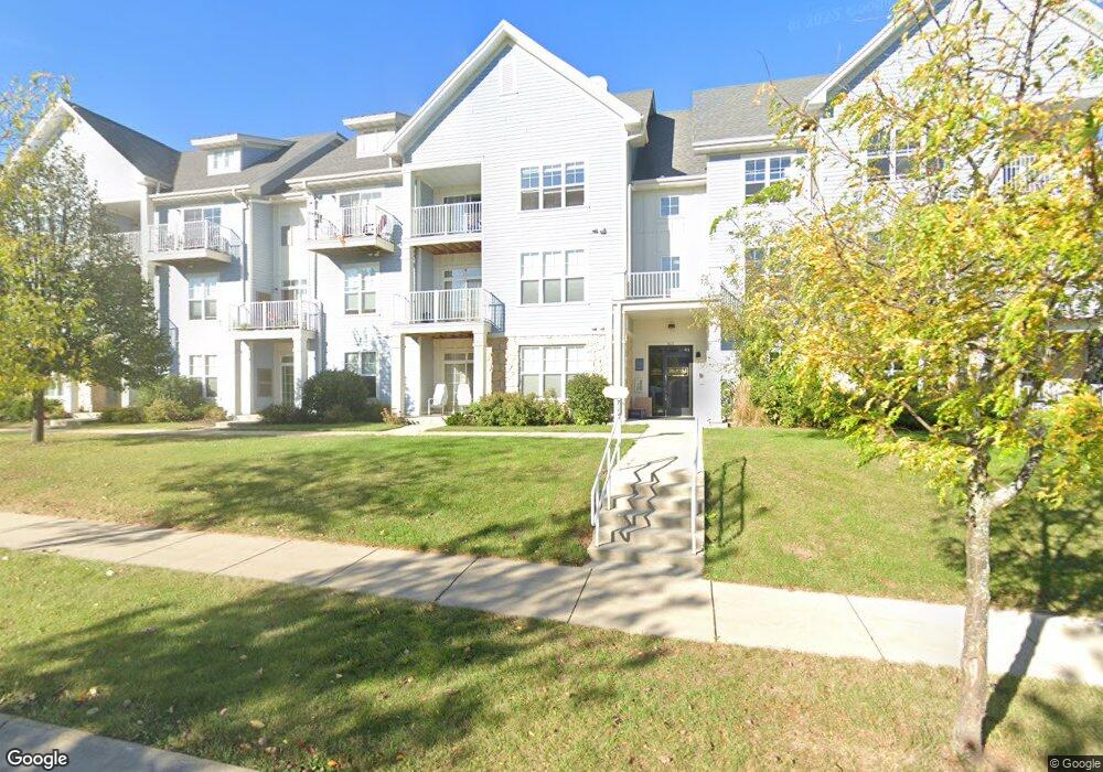 411 Bleeker St, Delafield, WI 53018 - photo 1