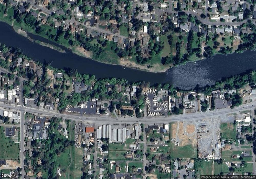 1720 Rogue River Hwy, Grants Pass, OR 97527 - photo 1