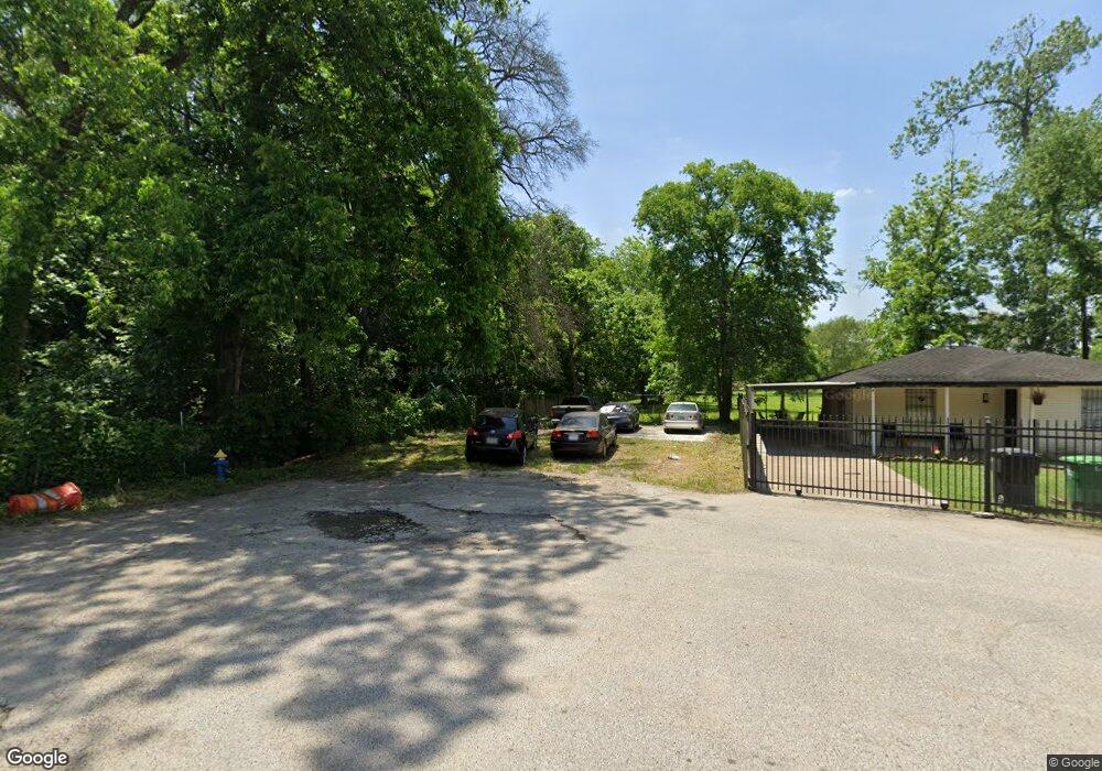 8752 Lomax St, Houston, TX 77093 - photo 1